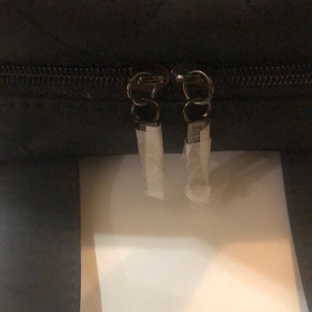 NEW Mary Kay travel tote - Picture 4 of 7